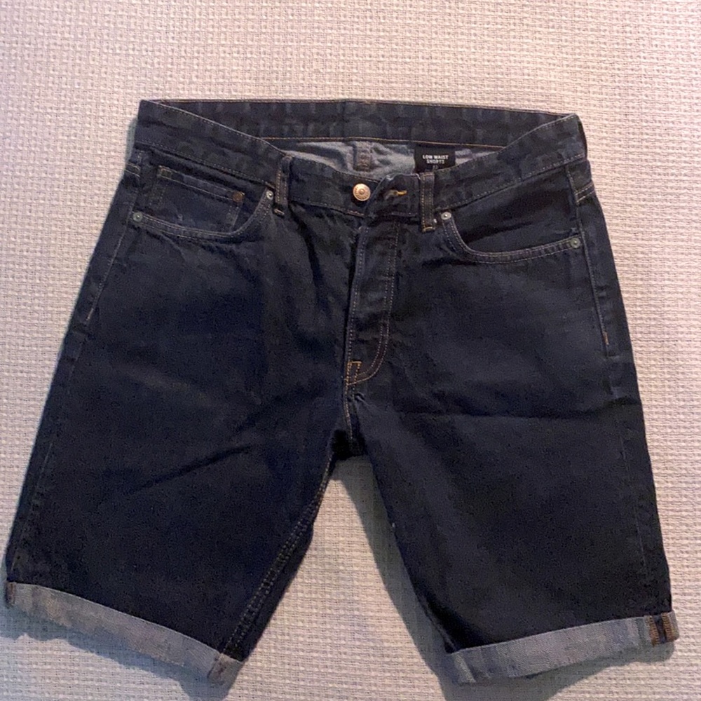 Men’s Dark Blue H&M Jean Shorts Low Waist W32